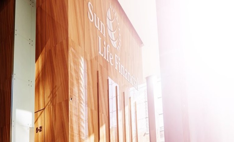 exterior of the Sun Life Financial Building